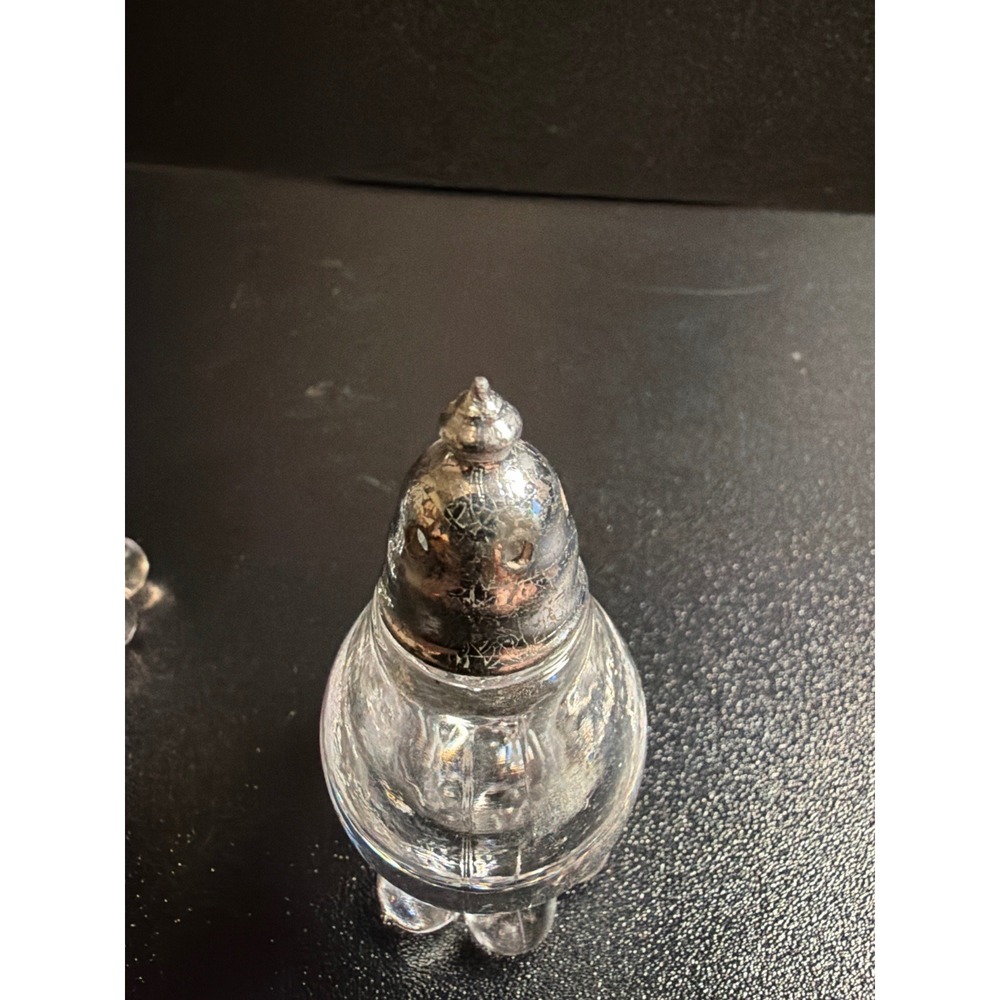 Vintage Clear Glass Salt & Pepper Shakers Set Silver Tone Lids Bubble Foot Base - Picture 2 of 8